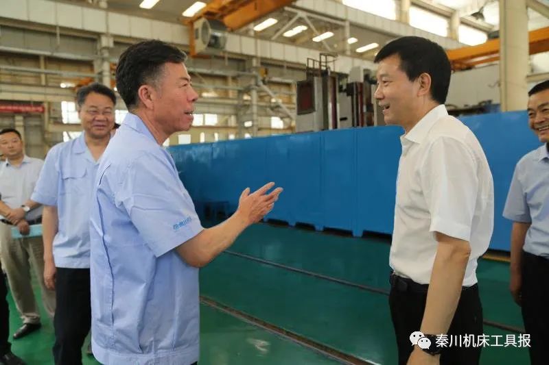 陜西省副省長(zhǎng)、寶雞市委書記徐啟方蒞臨秦川集團(tuán)調(diào)研