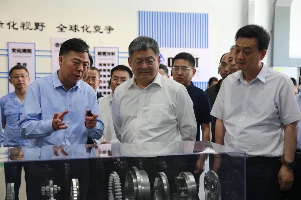 陜西省屬企業(yè)改革創(chuàng)新觀摩團(tuán)走進(jìn)秦川集團(tuán)、法士特集團(tuán)